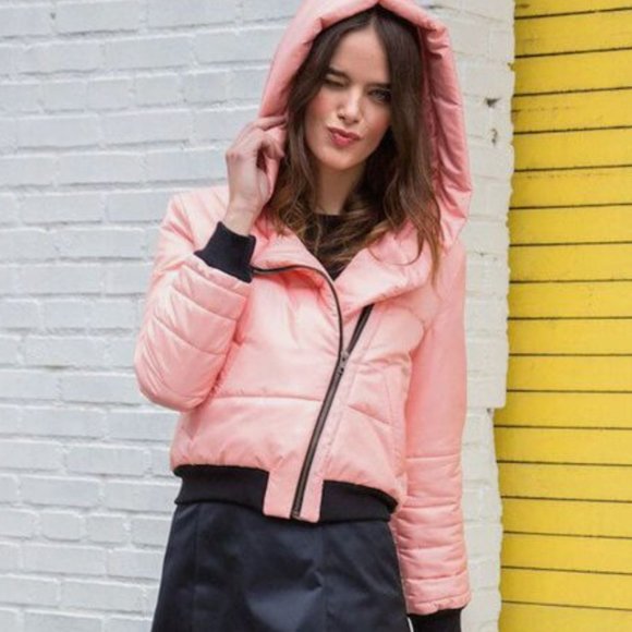 Jess Coat in Apricot Pink <3 Vaute Couture - Picture 1 of 7
